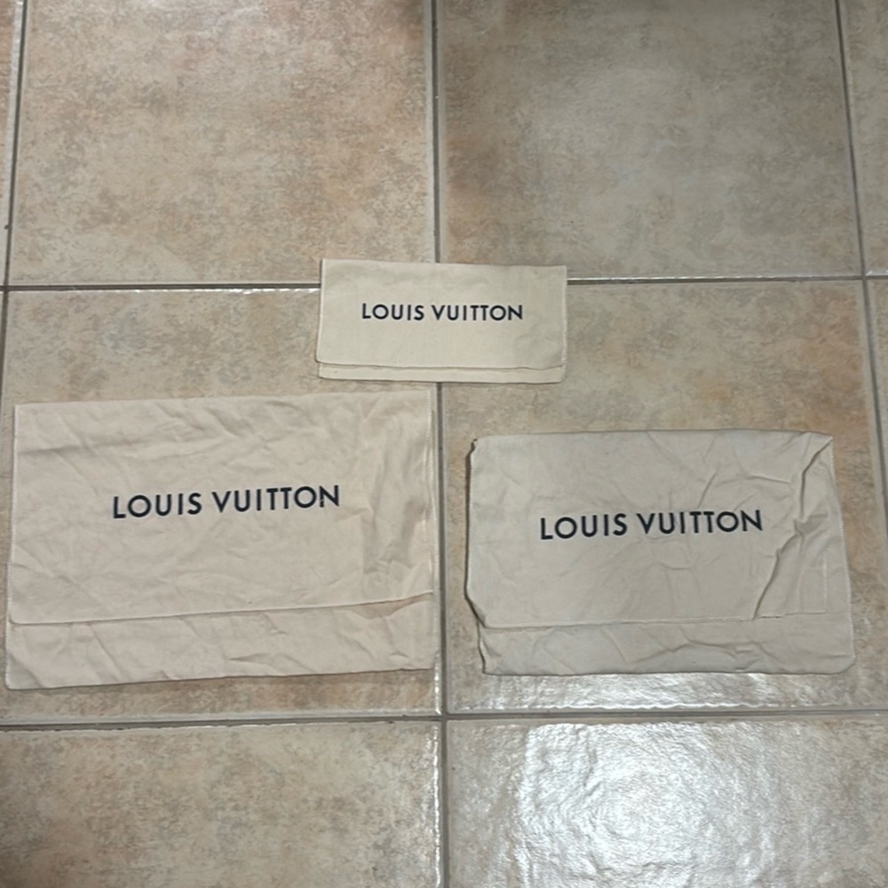 ✨LOUIS VUITTON DUST BAGS✨